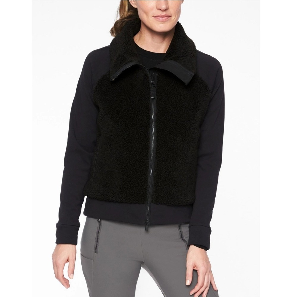 Athleta Range Sherpa Jacket Medium Black Mixed Media Full Zip Cozy Fleece